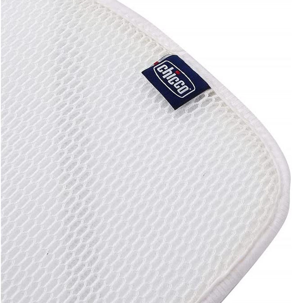 Chicco Next2Me Night Breeze Crib Mattress Cover For Babies Upto 9Kg, White